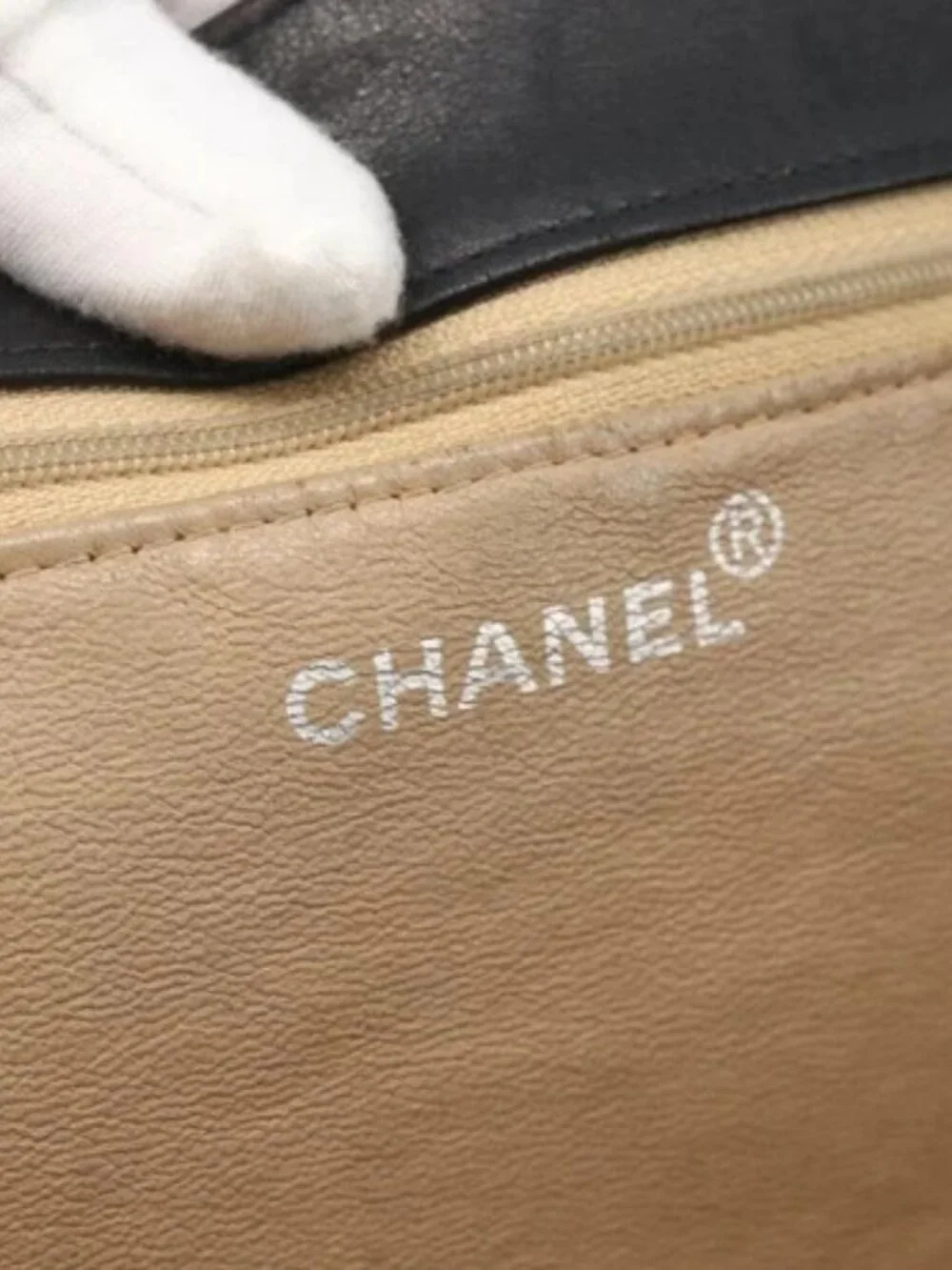 CHANEL Tote Bag Leather Black CC Auth bs34155